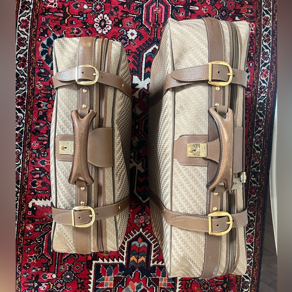 Vintage 1970’s Gucci Gg Monogram Suitcase Travel Luggages, Set of 2 - Picture 4 of 16